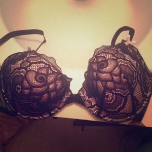 Betsy Johnson pink lace bra 34D NWT