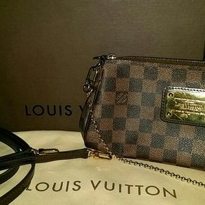 *** SOLD *** Louis Vuitton eva clutch