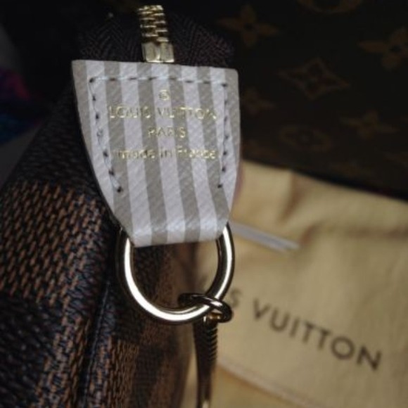 ⛔SOLD⛔LV mini pochette Trunks and Locks - Picture 4 of 4