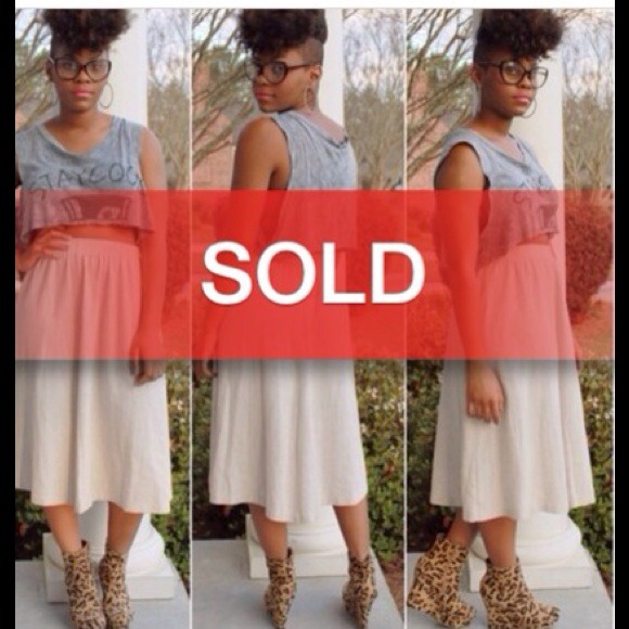 💥New Item💥 Sandy Brown Midi Skirt