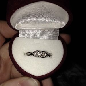 Diamond ring