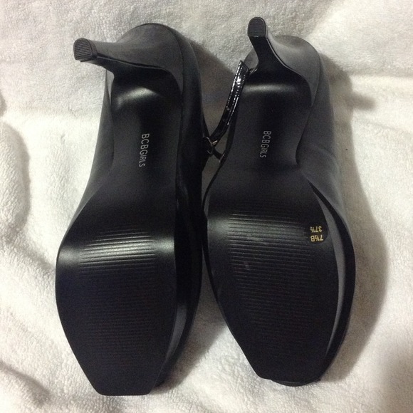 BCBGirls shoes, sale price - Picture 4 of 4