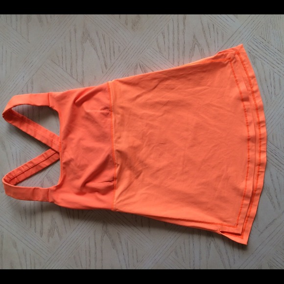 Lululemon Track and Train tank - Picture 3 of 4