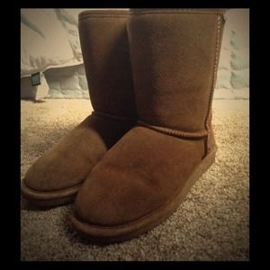 Bearpaw boots