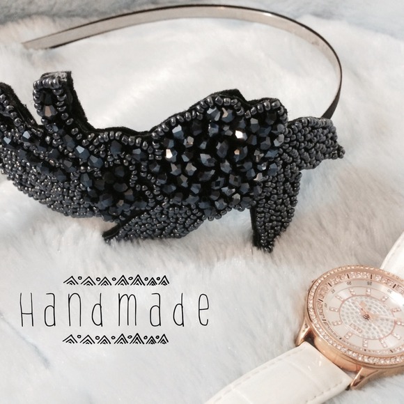 ⤵️CLEARANCE⤵️Handmade jeweled headband