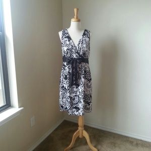 Sleeveless dress