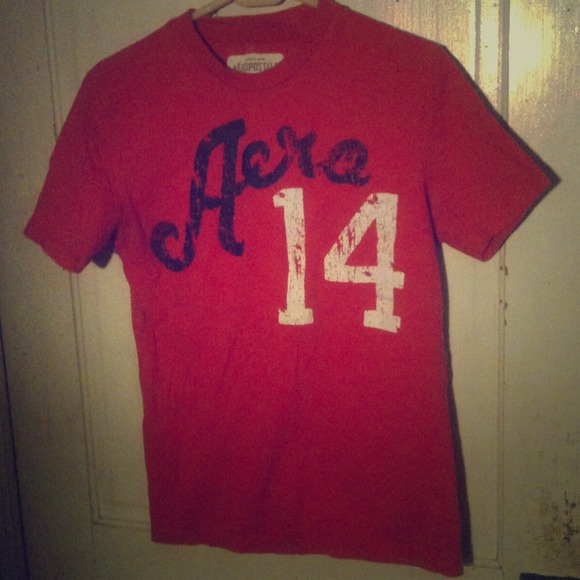 Aeropostale t shirt