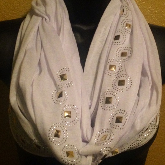 White Infinity Scarf Gold Tone Accent & Rhinestone - Picture 2 of 4