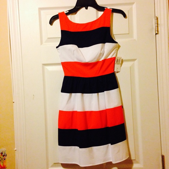 NWT Bee Darlin' Stripe Dress Coral/Navy/White 1/2