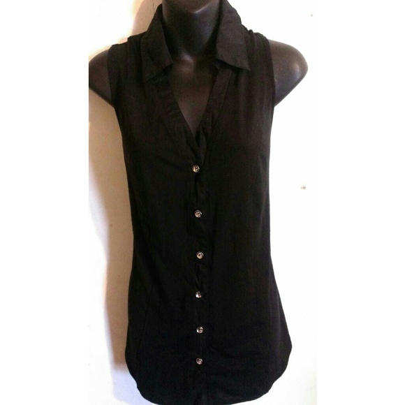 Black sleeveless  shirt
