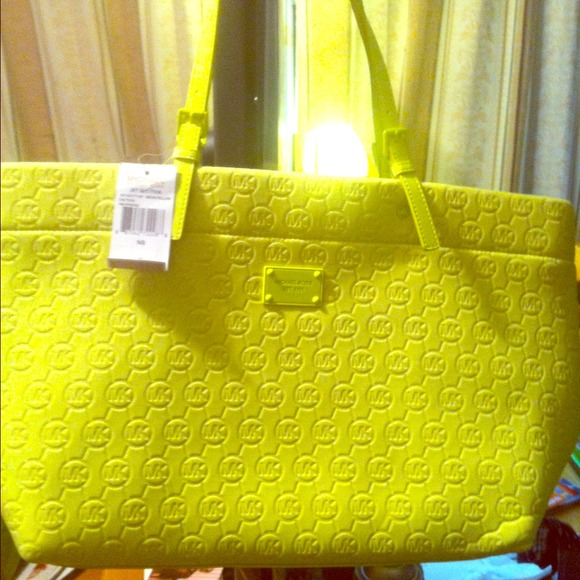 Mk neon yellow