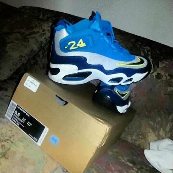 Womens Griffies Nike