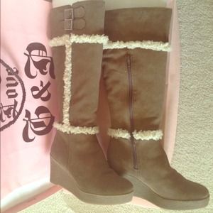Juicy couture "Everly" suede boot