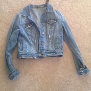 Light wash jean jacket