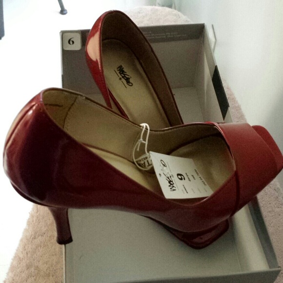 Daryn's - Picture 2 of 4