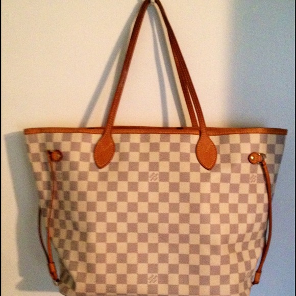 SOLD💥💥💥💥Louis Vuitton Neverfull MM