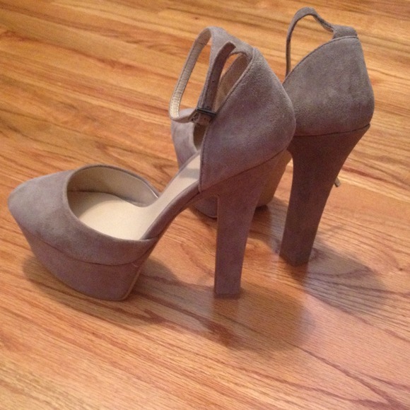 Zara Platform Heels🎉HOST PICK!!! - Picture 3 of 4