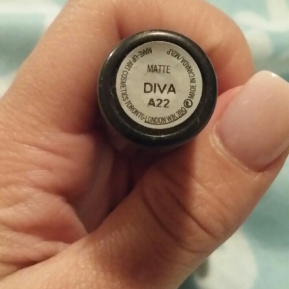 MAC DIVA - Picture 2 of 2