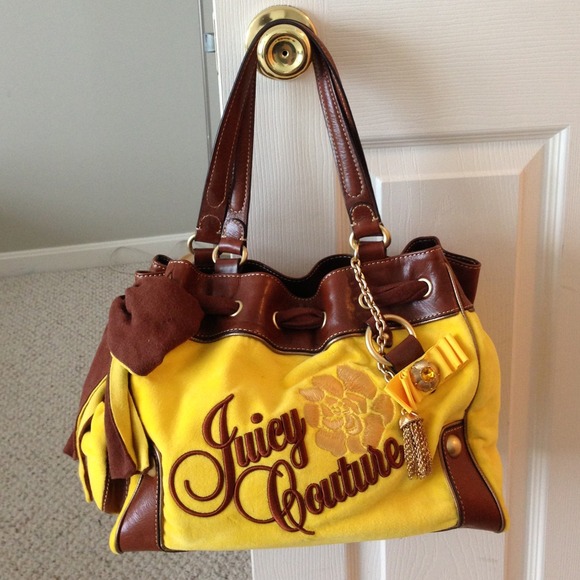 🚫SOLD🚫Yellow Medium-Sized Tote Bag