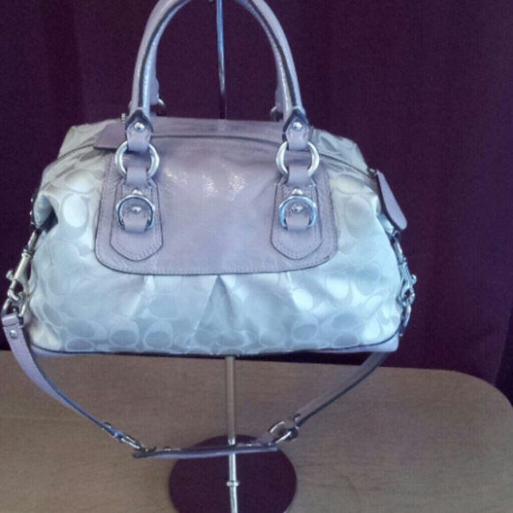 Authentic Coach Handbag - Picture 2 of 3
