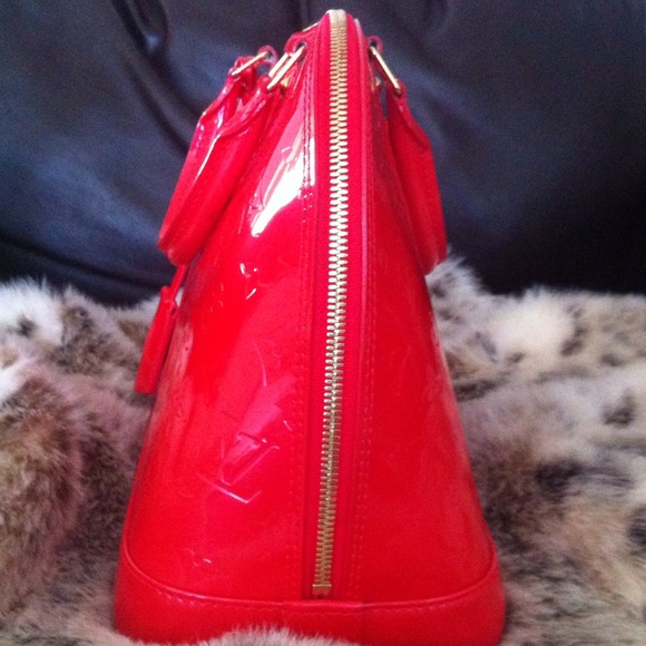 **SOLD*** Authentic Louis Vuitton Alma PM Vernis - Picture 2 of 4