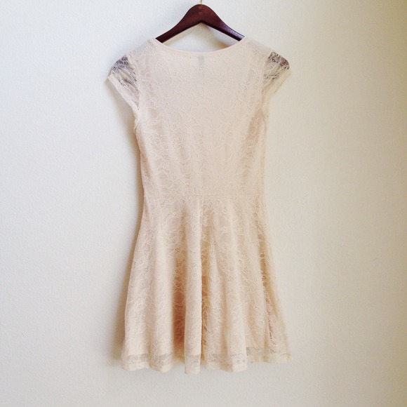 Dresses - RESERVED Beige lace dress Dresses - RESERVED Beige lace dress
