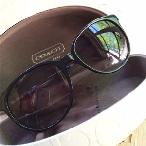 Coach Accessories - Coach Black & Tortoise Frame Sunglasses Coach Accessories - Coach Black & Tortoise Frame Sunglasses