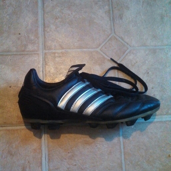 Adidas Cleats - Picture 2 of 4