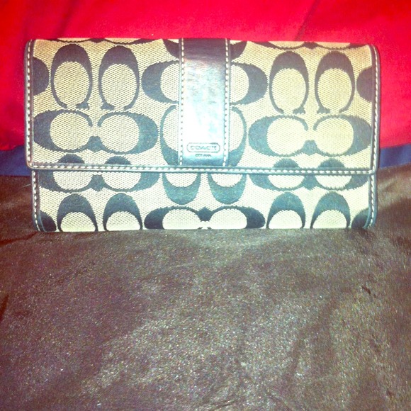 Coach Wallet REDUCED