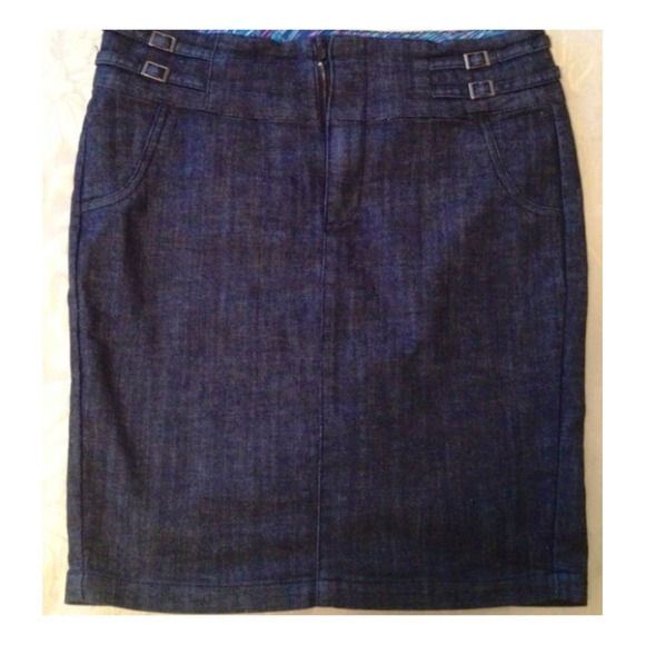 Denim Fitted Pencil Skirt
