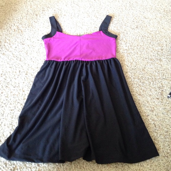 BLOWOUT Black and purple short dress