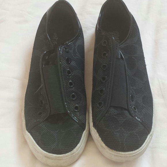 Black coach shoes