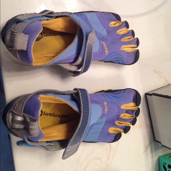 Vibram five fingers size 40 like 8.5/9