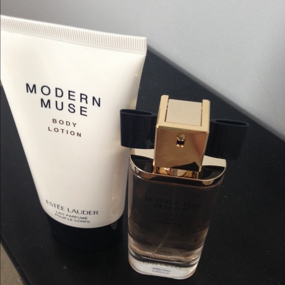 Estée Lauder Modern Muse