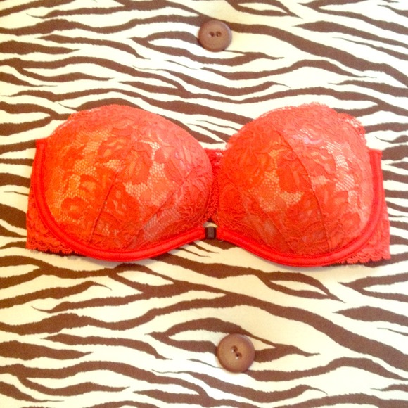 Strapless vs bra size32D