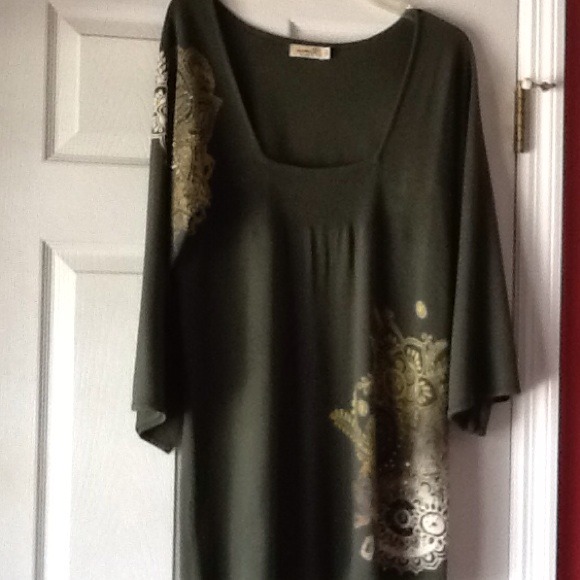 SOLD BUNDlE FOR KATHIE..Green sweater