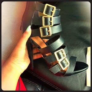 Size 6 Charlotte Russe pumps