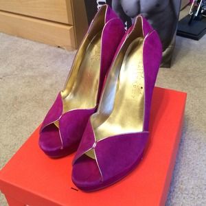 Ivanka Trump peep toe heels