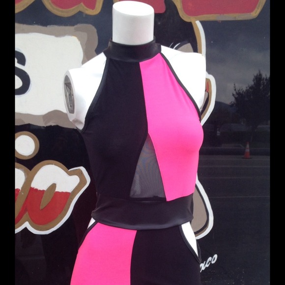 Neon pink/blk dress w/ trim - Picture 2 of 4