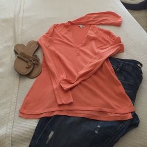 Light weight, long sleeve, hooded sweater. Gap S