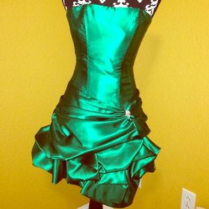 Emerald green Jessica McClintock dress