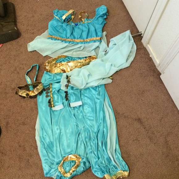 Jasmin costum 6-8 adult