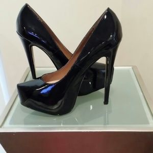 REDUCED ALDO Corelli Black Patent leather stiletto