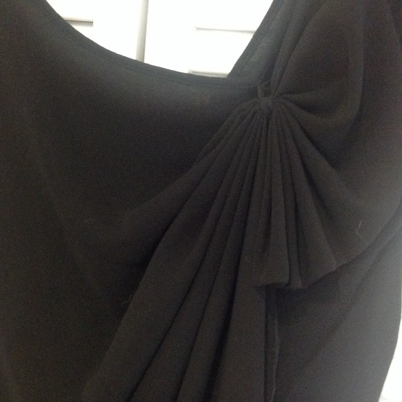 Black Benetton M top - Picture 2 of 4