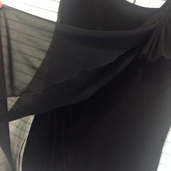 Black Benetton M top - Picture 3 of 4