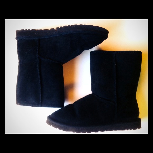 UGG Short Black Boots Size 9