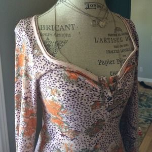 Multicolored thermal top