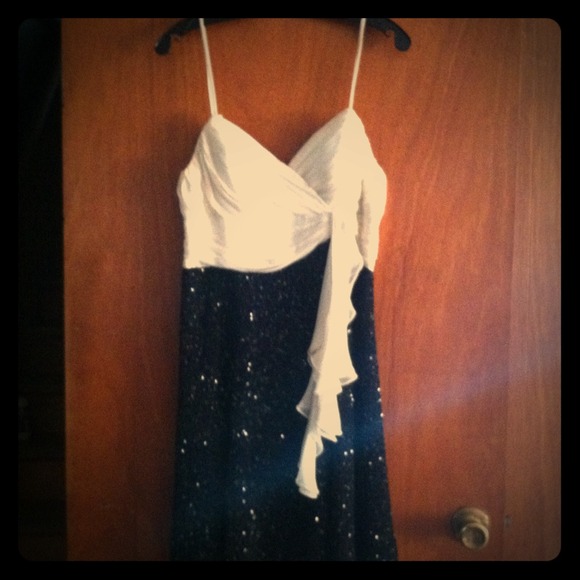 Sexy black and white short formal dress