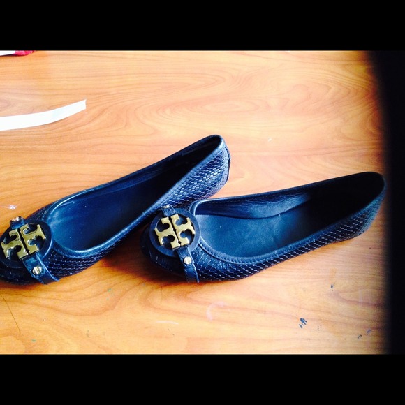AUTHENTICC Tory Burch REVA Flats - Picture 3 of 4