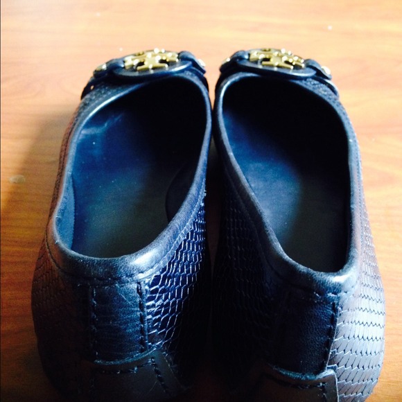 AUTHENTICC Tory Burch REVA Flats - Picture 4 of 4
